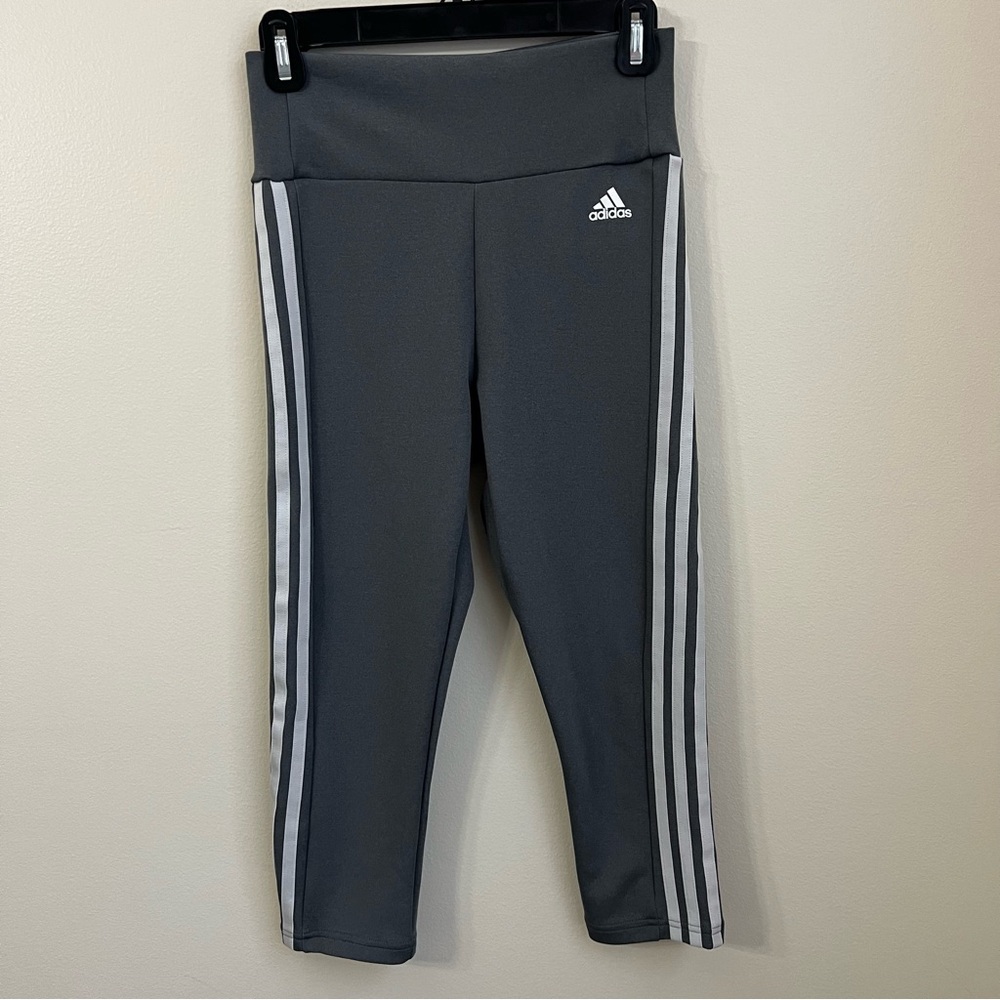 Adidas Designed 2 Move HighRise Crop 3 Stripes 3/4 Sport Tights Aeroready Small